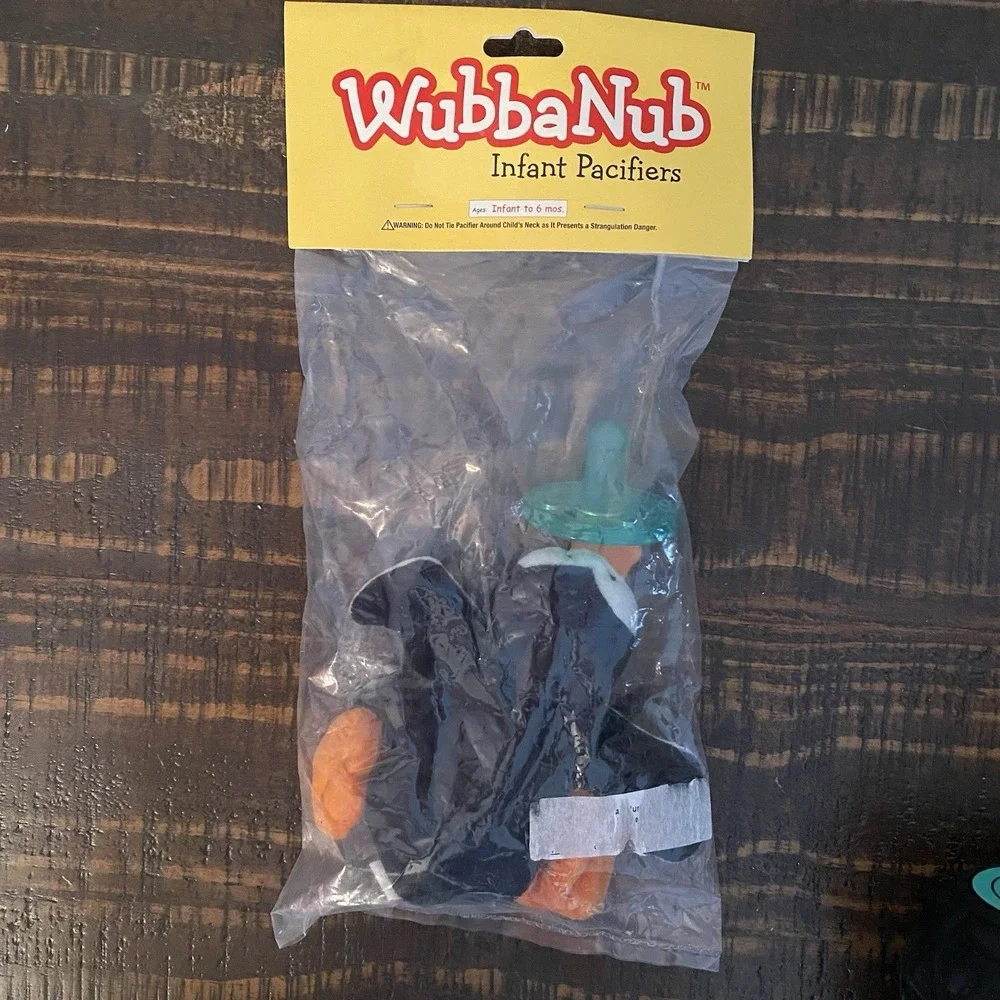 Wubbanub Infant Pacifier Penguin 0-6 Months Plush Brand New Sealed
